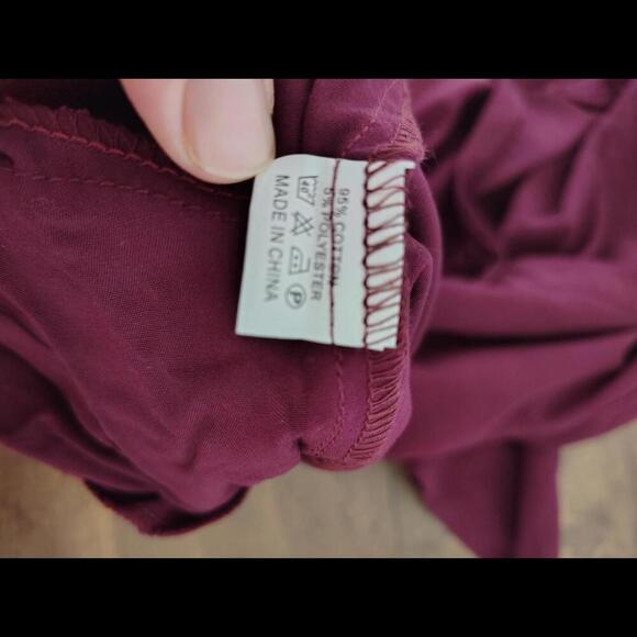 Tunic Shirt Dress Maroon 3/4 Adjustable Sleeve Buttons 3 Pockets, Size M - Picture 8 of 9